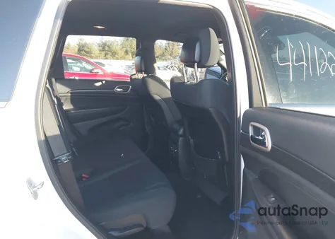 2015 Jeep Grand Cherokee Laredo z USA, uszkodzony, nr VIN 1C4RJFAG4FC766842